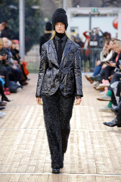 Look 51